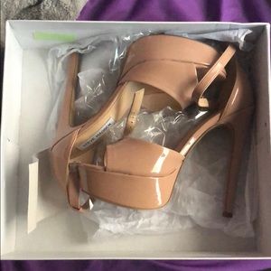 Steve Madden Blush Patten Platform heels